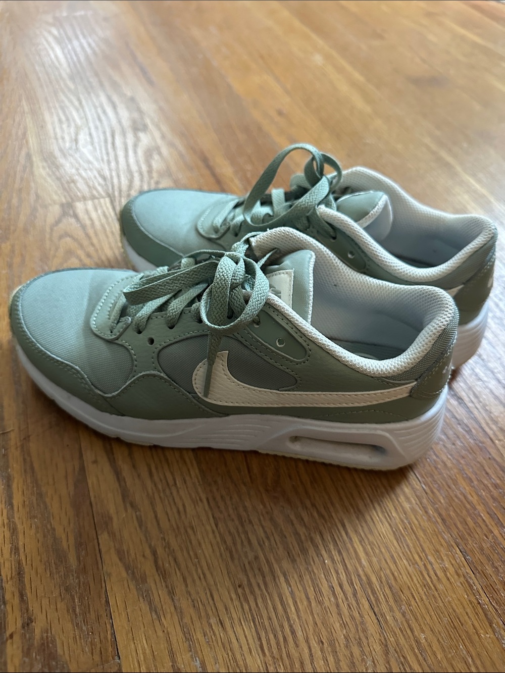 Nike Low-Top Sneakers in Sage Green & White